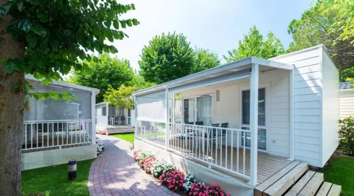 Case Mobili in Italia: 7 Aspetti Fondamentali Che Devi conoscere case mobili interne ad un camping Village di lusso a Cavallino Treporti