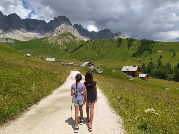 camminata da rifugio fuciade al passo san pellegrino