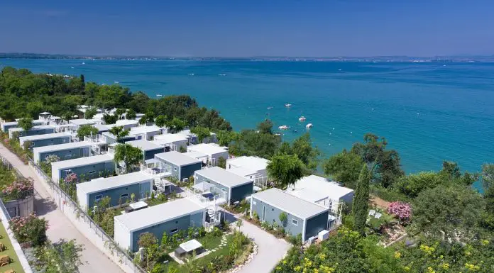Piani di Clodia Lazise: Il Tuo Rifugio Ideale per le Vacanze sul Lago di Garda 2025 piani di clodia lazise vista case mobili