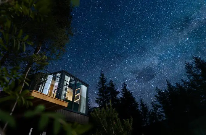 skyview chalet toblacher see alla notte con vista sotto le stelle