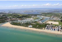 Recensione Jesolo Camping International Club 2026, Tutto Quello Che Devi Sapere recensione Jesolo camping international club vista dall'alto spiaggia con arenile