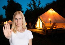 I 2 Glamping Peggiori in Italia: Le Sorprendenti Recensioni Negative su Tripadvisor ragazza che invita a stare indietro dai glamping peggiori in italia